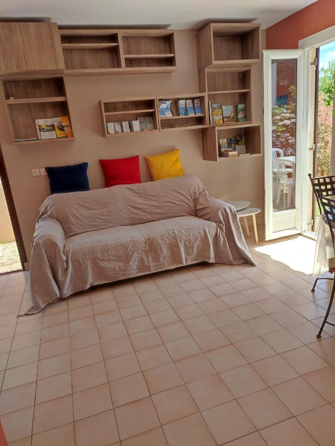 Holiday home Orsay, 300m Rer *